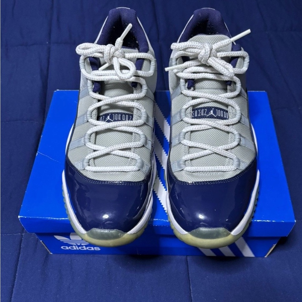Air Jordan 11 Retro Low Georgetown Size 11.5